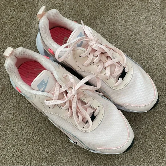 Nike Women's Pink Sneakers - Picture 2 of 7